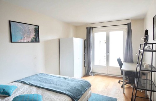 11th Arrondissement Resort | 80 m² Private room ∙ 1 bedroom ∙ 4 guests