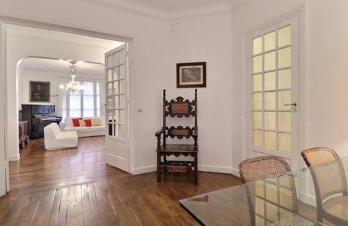 Passy Apartment | 82 m² Apartment ∙ 2 bedrooms ∙ 4 guests
