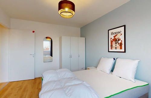 Choisy-le-Roi Resort | 82 m² Private room ∙ 1 bedroom ∙ 2 guests