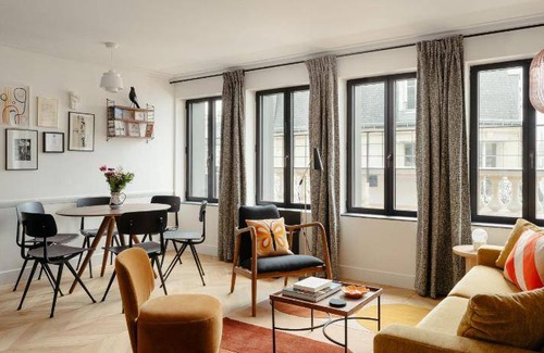 7th Arrondissement Apartment | 84 m² Serviced apartment ∙ 3 bedrooms ∙ 127 guests