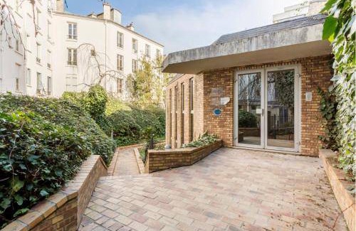 Grenelle Apartment | 85 m² Apartment ∙ 3 bedrooms ∙ 8 guests