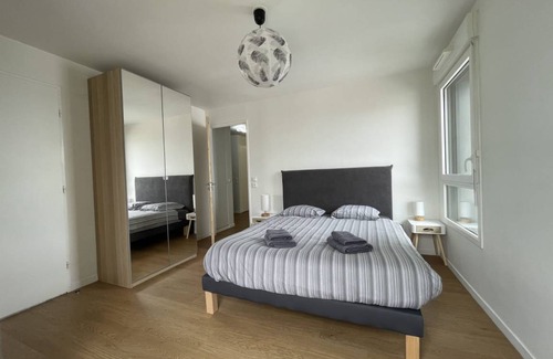 Saint-Denis Apartment | 85 m² Apartment ∙ 3 bedrooms ∙ 8 guests