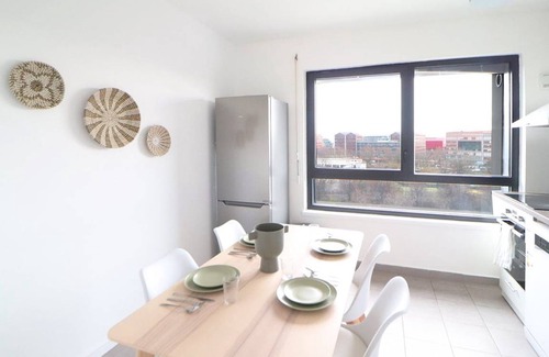 Porte d'Aubervilliers Resort | 87 m² Private room ∙ 1 bedroom ∙ 4 guests