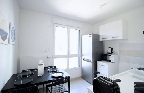 Clichy Resort | 89 m² Private room ∙ 1 bedroom ∙ 4 guests