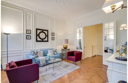 L'Europe Apartment | 90 m² Apartment ∙ 2 bedrooms ∙ 4 guests