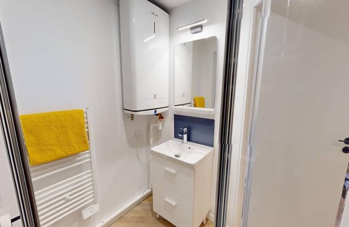 Quartier du Faubourg-Montmartre Resort | 90 m² Private room ∙ 1 bedroom ∙ 1 guest