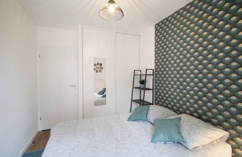 Clichy Resort | 90 m² Private room ∙ 1 bedroom ∙ 5 guests