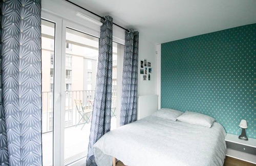 Clichy Resort | 90 m² Private room ∙ 1 bedroom ∙ 5 guests