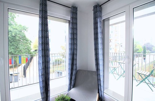 Clichy Resort | 90 m² Private room ∙ 1 bedroom ∙ 5 guests