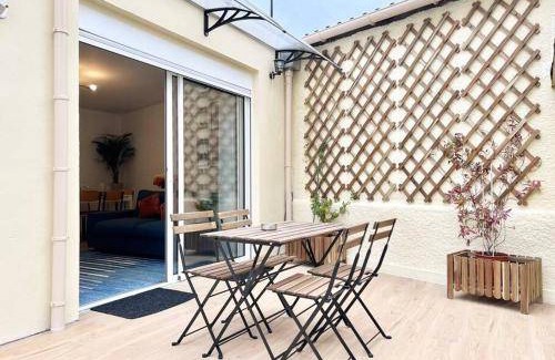 Bagneux House | 95 m² House ∙ 2 bedrooms ∙ 9 guests