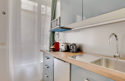 Notre-Dame-des-Champs Apartment | A Cosy Studio in Montparnasse