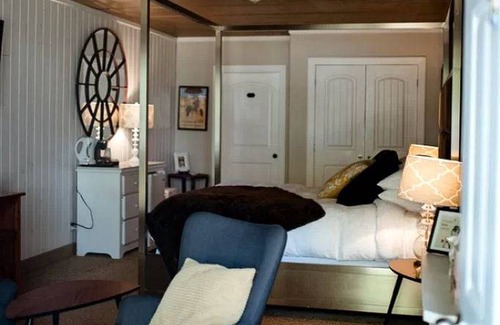 Strong Other | Accommodation ∙ 1 bedroom ∙ 4 guests