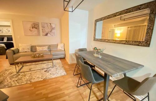 Downtown Mississauga Apartment | Alaa Aldahhan