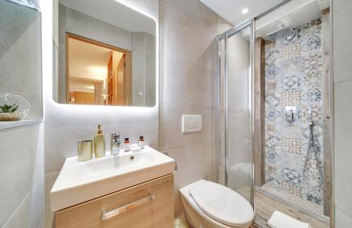 Gaillon Apartment | Amazing Historical Parisien Flat Next To Louvre Area - 3