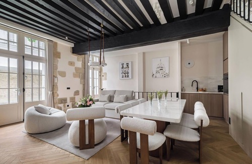 Saint-Gervais Apartment | An Exceptional 3-BR/3BA with Services in the Marais