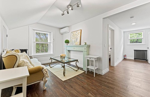Burlington Apartment | Apartment ∙ 1 bedroom ∙ 2 guests