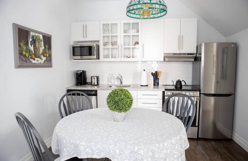 Burlington Apartment | Apartment ∙ 1 bedroom ∙ 2 guests