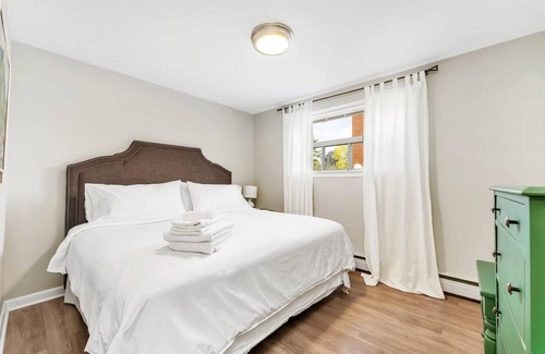 Burlington Apartment | Apartment ∙ 2 bedrooms ∙ 4 guests