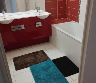 Suresnes Apartment | Apartment ∙ 3 bedrooms ∙ 6 guests