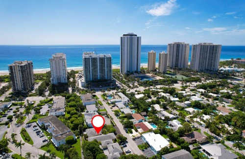 Singer Island Apartment | Apartment ∙ 5 bedrooms ∙ 10 guests