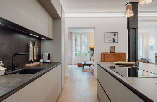 Porte-Dauphine Apartment | Apartment ∙ 5 bedrooms ∙ 9 guests