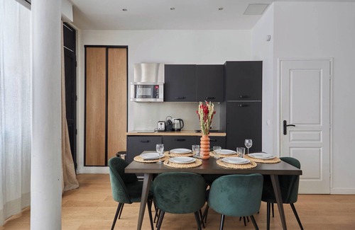 Pigalle Apartment | Apartment Center of Paris Sacre Coeur