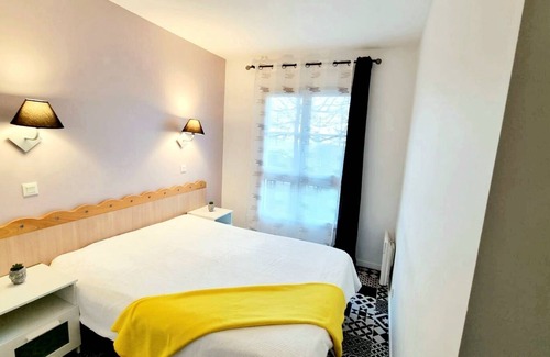 Serris Apartment | Apartment near Disneyland, Val d'Europe, Paris with shuttle #2