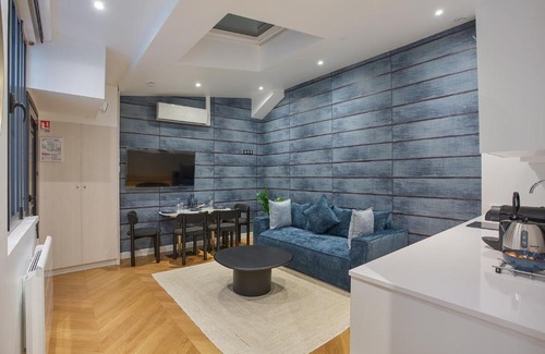Saint-Germain-des-Pres Apartment | Apartment Saint Germain des Prés by Studio prestige