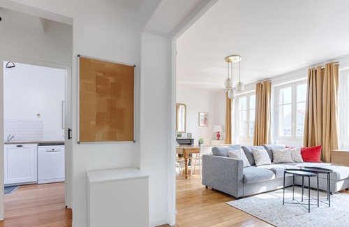 Lagny-sur-Marne Apartment | Apartment with private terrace 15 min from Disney
