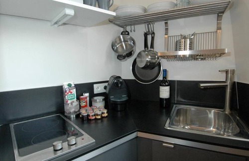 Saint-Lambert Apartment | Appart'Tourisme 2 Paris Porte de Versailles /Charming, comfortable apartment