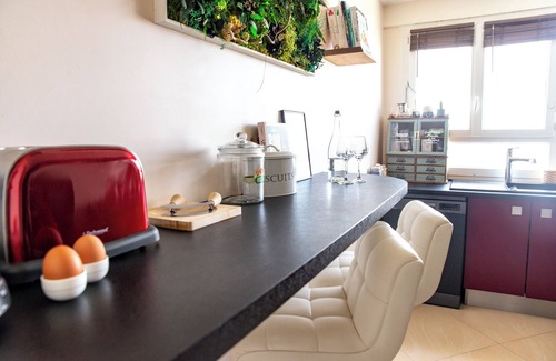 Saint-Lambert Apartment | Appartement Calme, Agréable et Bien Situé