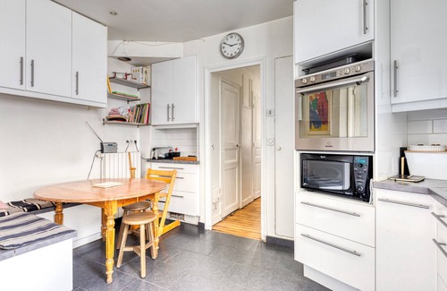 17th Arrondissement Apartment | Appartement Parc Monceau Champs Elysées, Parfait Pour une Famille