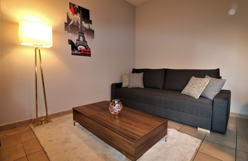 Aubervilliers Apartment | Appartement Premium - Paris Stade de France (Terrasse + Parking)