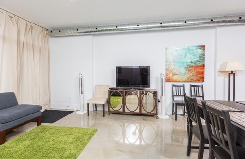 Kensington Market Apartment | Applewood Suites - Kensington Market