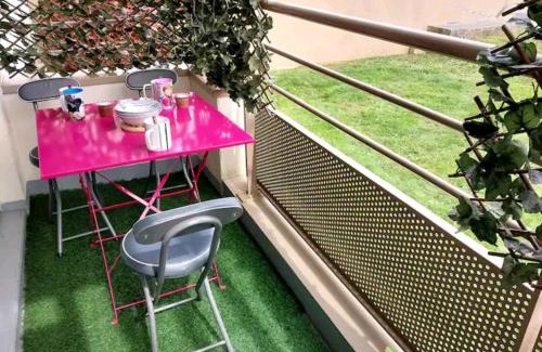 Montevrain House | Apt Disneyland 2 chambres, parking, bus sur place