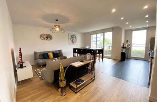 Montevrain Apartment | Apt Val d'Europe - 10 min de Disney - Parking
