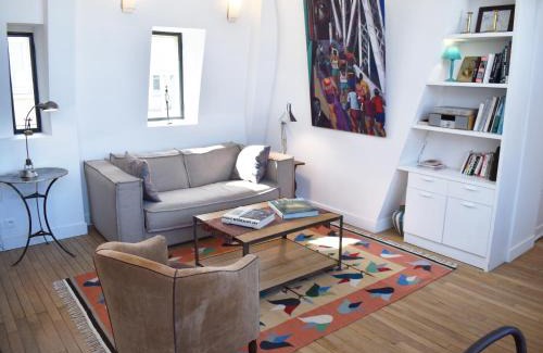 15th Arrondissement Apartment | Artist Loft
