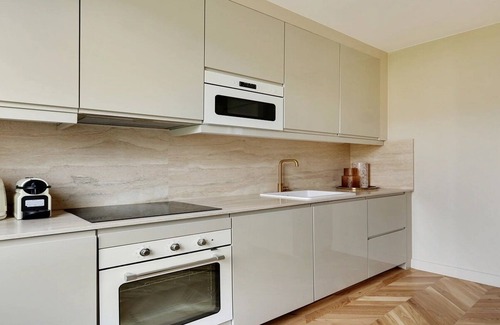 Necker Apartment | At The Junction Of The Hôtel Des Invalides And The Eiffel Tower