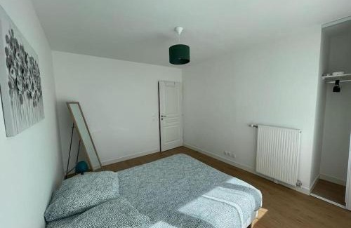 Saint-Ouen Apartment | Beau T2 cosy