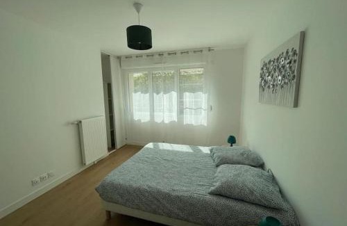 Saint-Ouen Apartment | Beau T2 cosy