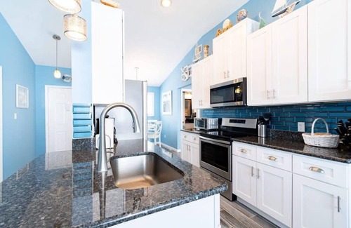 Villages of Seaport Condo | Beautiful 2/2 Condo-Villages of Seaport
