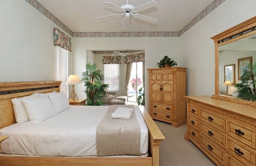 Ridgewood Lakes House | Beautiful 5 Bedroom home near Disney World
