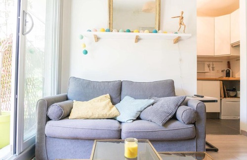 Belleville Apartment | Beautiful apartment with TERRACE in BELLEVILLE