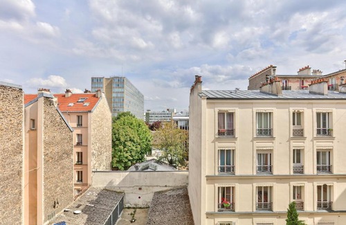 Quartier du Pont-de-Flandre Apartment | Beautiful spacious apartment *La Villette*
