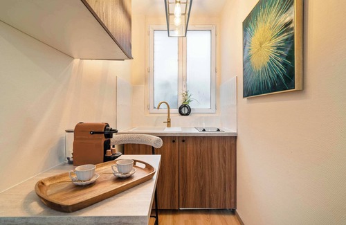 Plaisance Apartment | Best deal studio central Paris