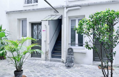 Plaisance Apartment | Best deal studio central Paris