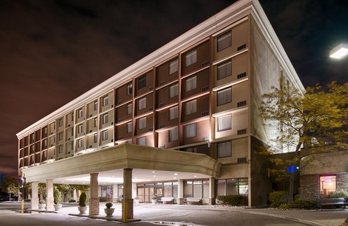 Northeast Mississauga Hotel | Best Western Plus Toronto Airport Hotel