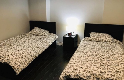 Brampton House | Brampton Basement · Bright, Airy, and Cozy 2 Bedroom Basement Brampton