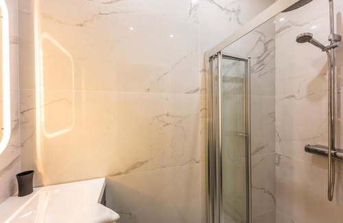 Quartier de la Roquette Apartment | Brand New Apartment- Bastille District