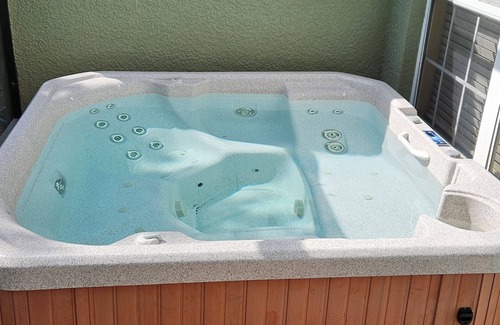 Kissimmee House | Brand new villa near all mayor themeparks & airport. Private jacuzzi & Pool !